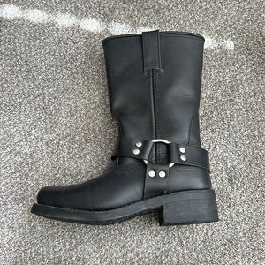 Ride tecs boots!!! Size 6